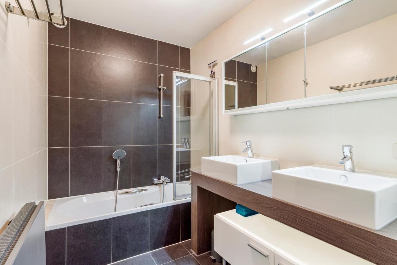 Luxury Apartment With Garden Close To The Beach Oostende Ngoại thất bức ảnh